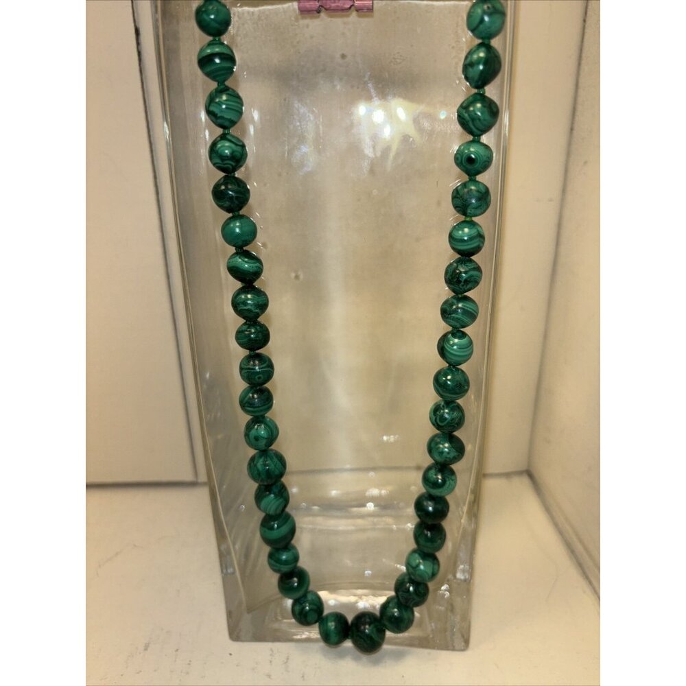 Malachite Beaded Necklace - Picture 2 of 16